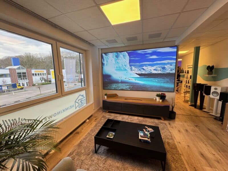 HKW Screens SoftFresnel LUXU (8)