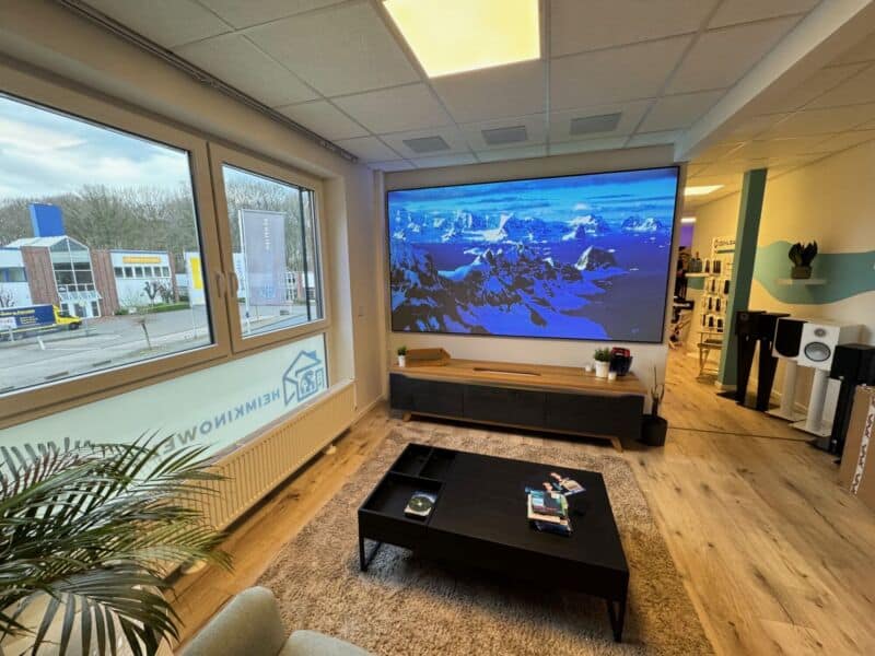 HKW Screens SoftFresnel LUXU (8)
