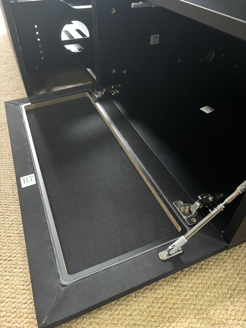 Laser TV Lowboard Compact (2)